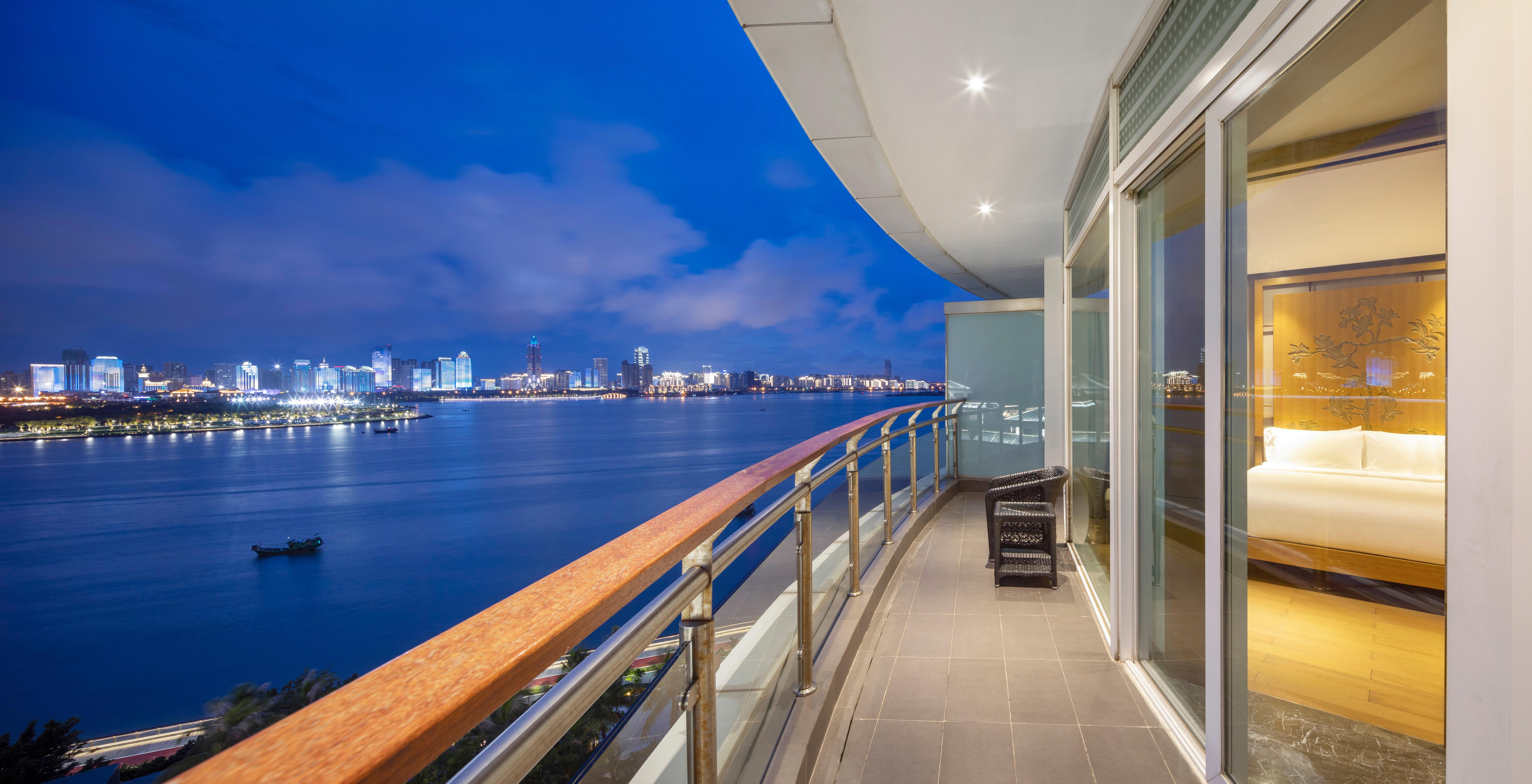 Intercontinental Haikou Seaview By Ihg Exterior photo